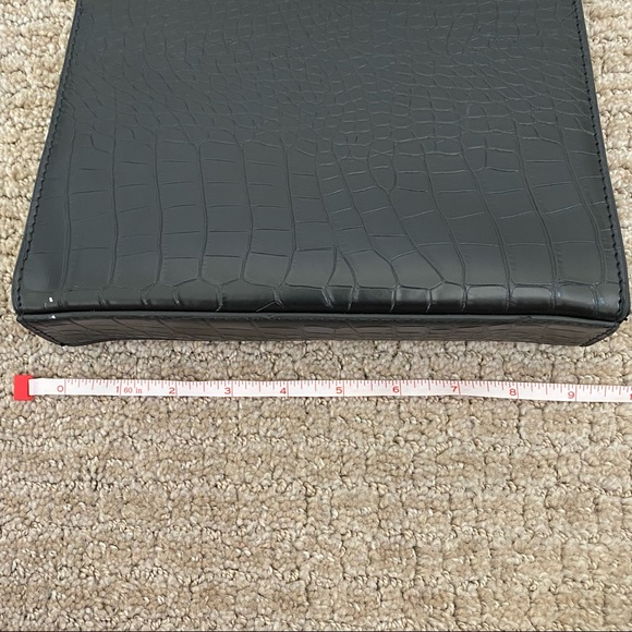 Faux Black Croc Crossbody Purse - Picture 6 of 8